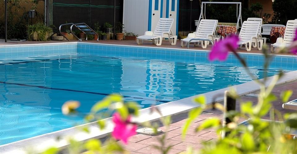 Hotel Roma Residenza Cervia Exteriör bild
