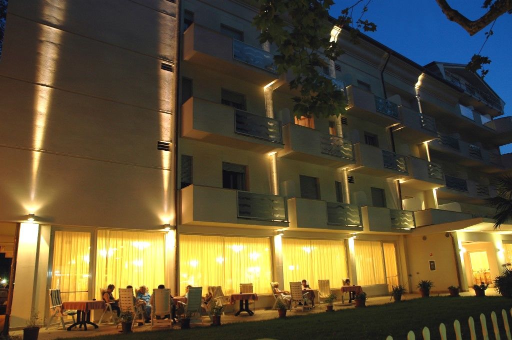 Hotel Roma Residenza Cervia Exteriör bild